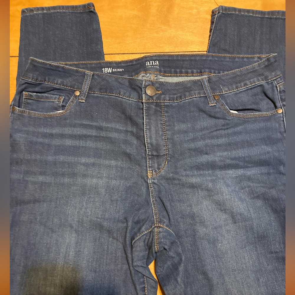 Ladies Size 18W Skinny A.N.A. A New Approach  Jeans
